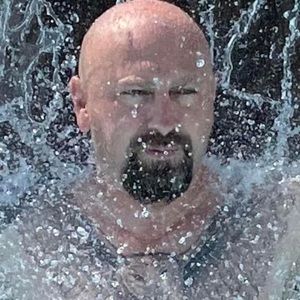 Meet your Posher, Voytas